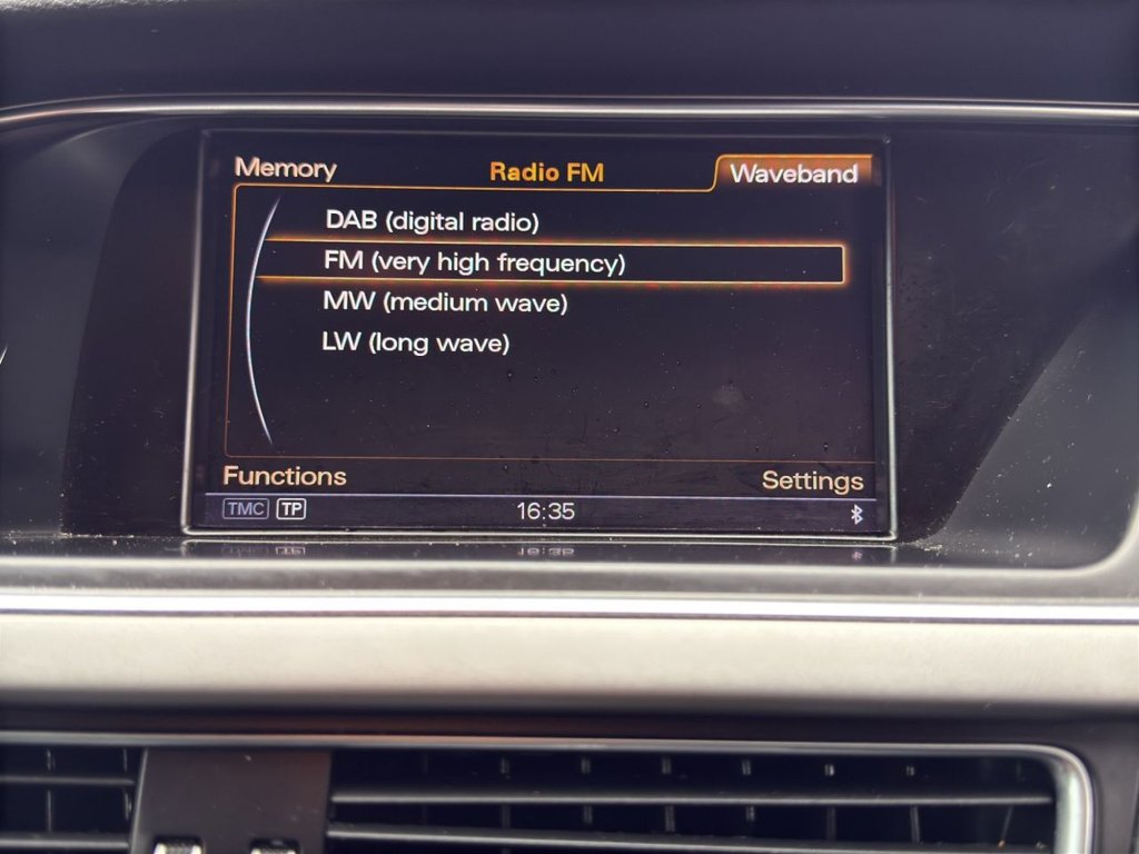 Used Audi A4 2014 for sale - 78074188: Photo 32