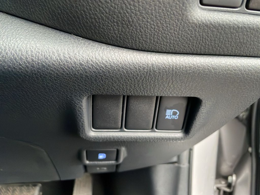 Used Toyota C-HR 2018 for sale - 77697626: Photo 33