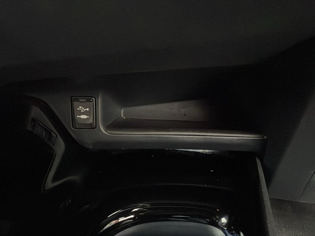 Used Toyota C-HR 2018 for sale - 77697626: Photo 38