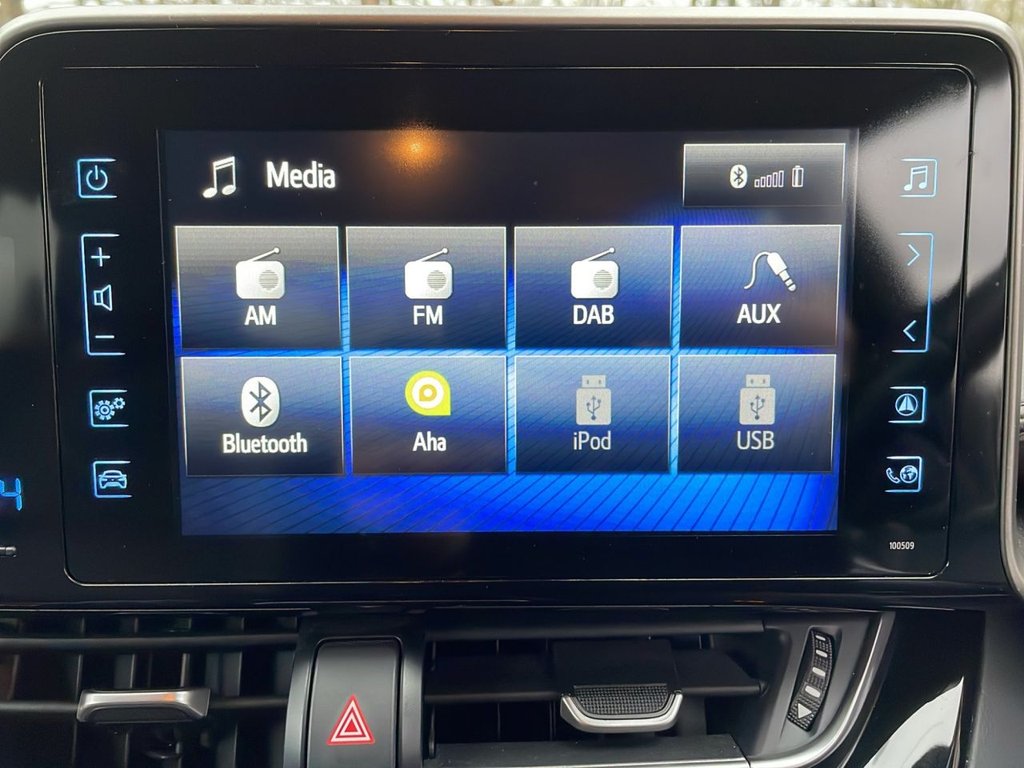 Used Toyota C-HR 2018 for sale - 77697626: Photo 45