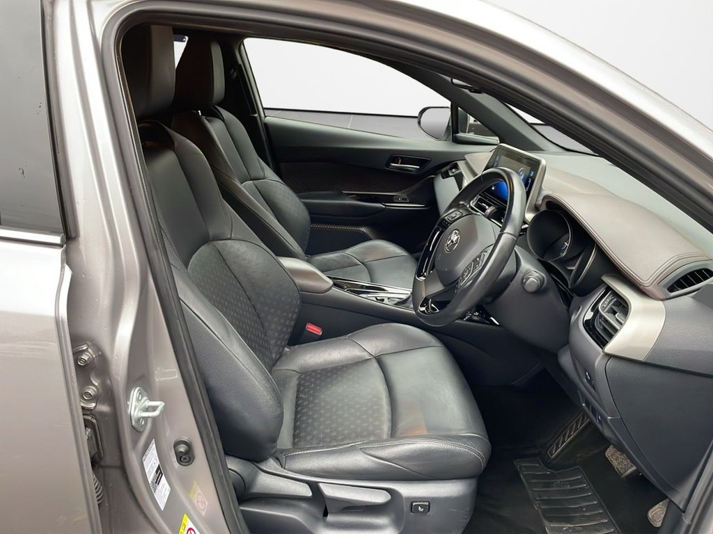 Used Toyota C-HR 2018 for sale - 77697626: Photo 9