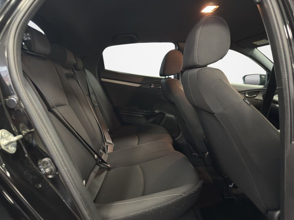 Used Honda Civic 2017 for sale - 77697621: Photo 19