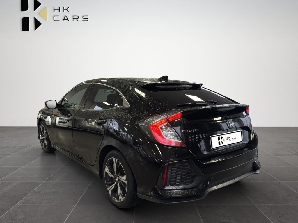 Used Honda Civic 2017 for sale - 77697621: Photo 9