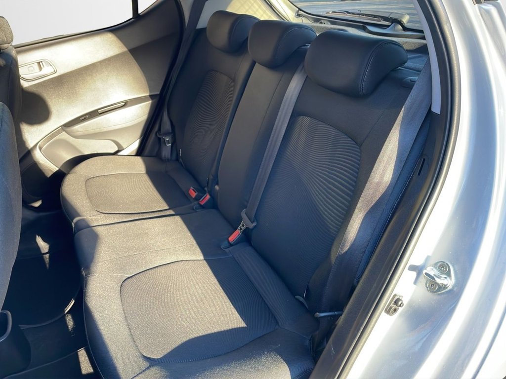 Used Hyundai i10 2018 for sale - 77697614: Photo 13