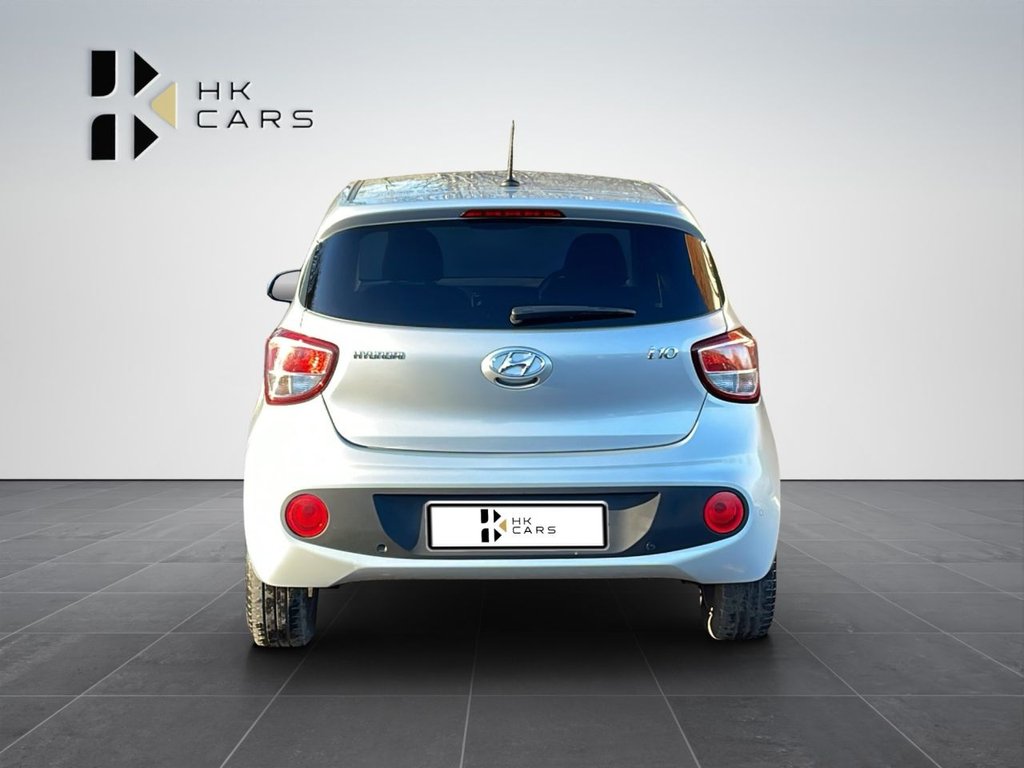 Used Hyundai i10 2018 for sale - 77697614: Photo 5