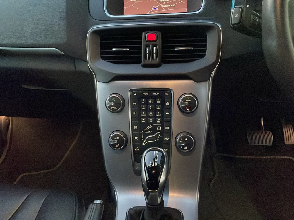 Used Volvo V40 2017 for sale - 77692476: Photo 11