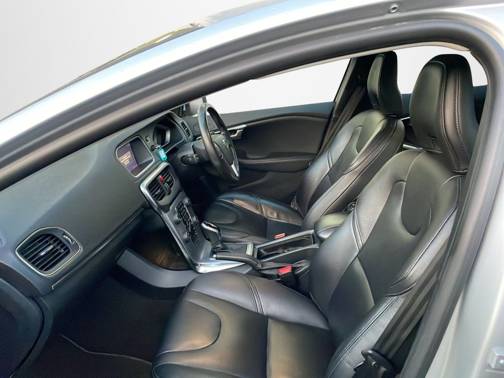 Used Volvo V40 2017 for sale - 77692476: Photo 13