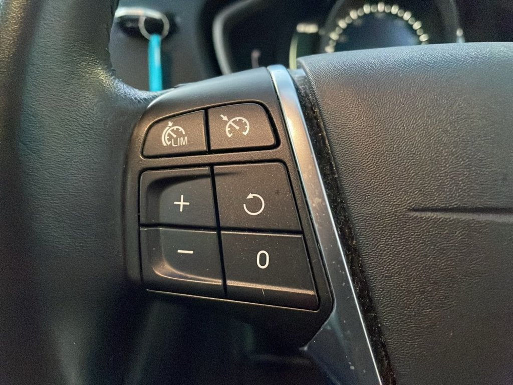 Used Volvo V40 2017 for sale - 77692476: Photo 24