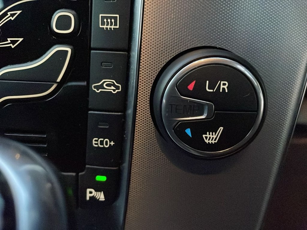 Used Volvo V40 2017 for sale - 77692476: Photo 26