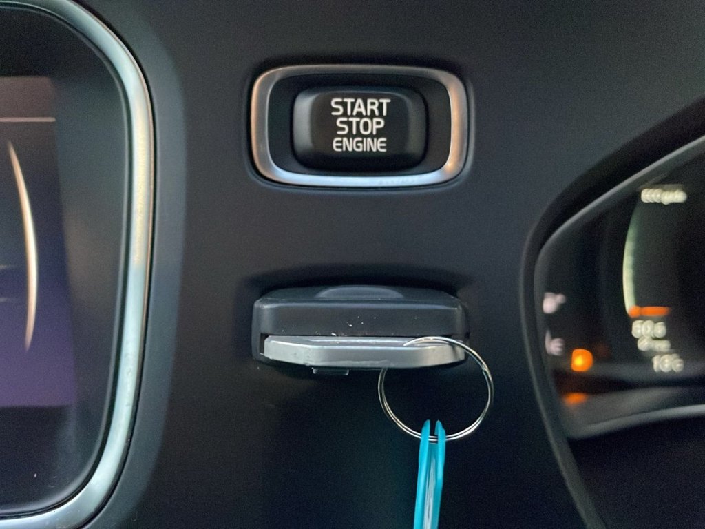 Used Volvo V40 2017 for sale - 77692476: Photo 38