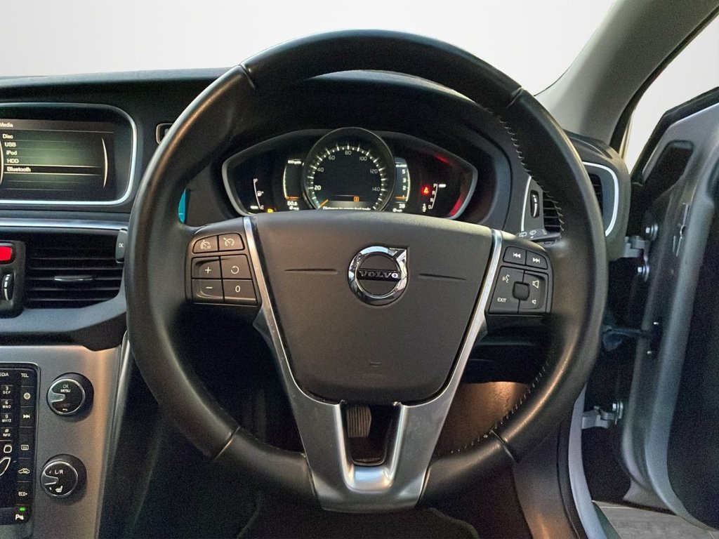 Used Volvo V40 2017 for sale - 77692476: Photo 7