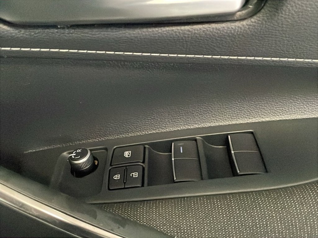 Used Toyota Corolla 2023 for sale - 77697632: Photo 31