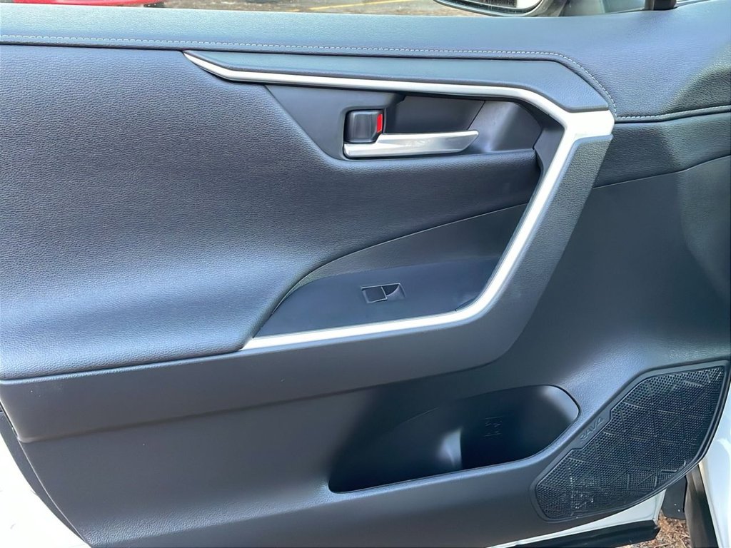 Used Toyota RAV4 2021 for sale - 77697622: Photo 25