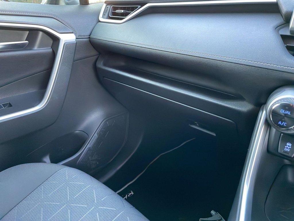 Used Toyota RAV4 2021 for sale - 77697622: Photo 40