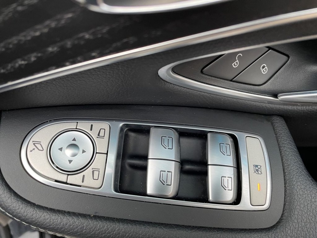 Used Mercedes-Benz GLC 2017 for sale - 77697601: Photo 34