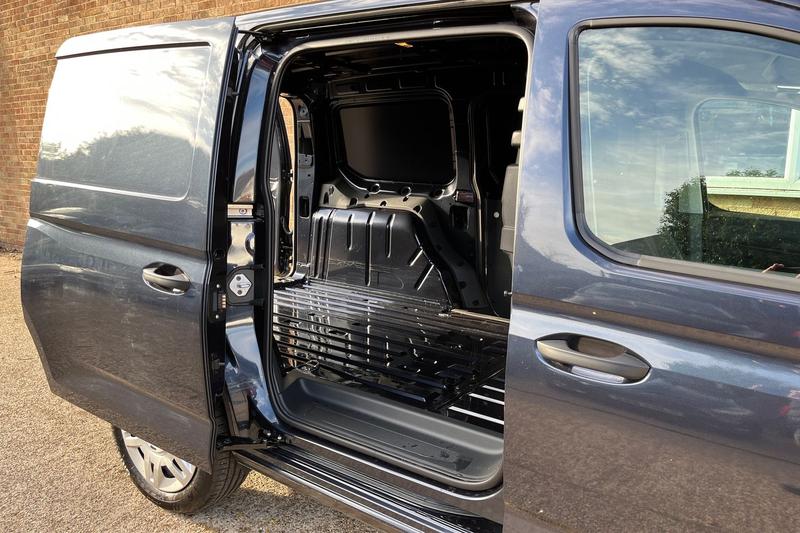 Used Ford Transit Connect 2025 for sale - 76467688: Photo 10