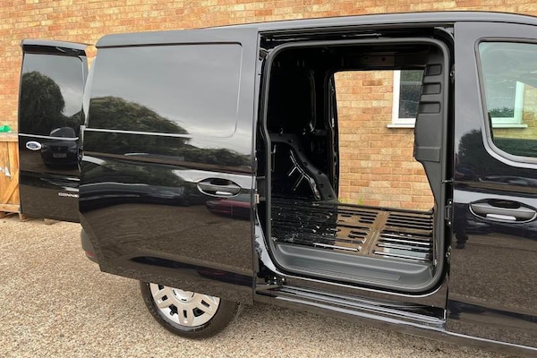 Used Ford Transit Connect 2025 for sale - 75648244: Photo 10