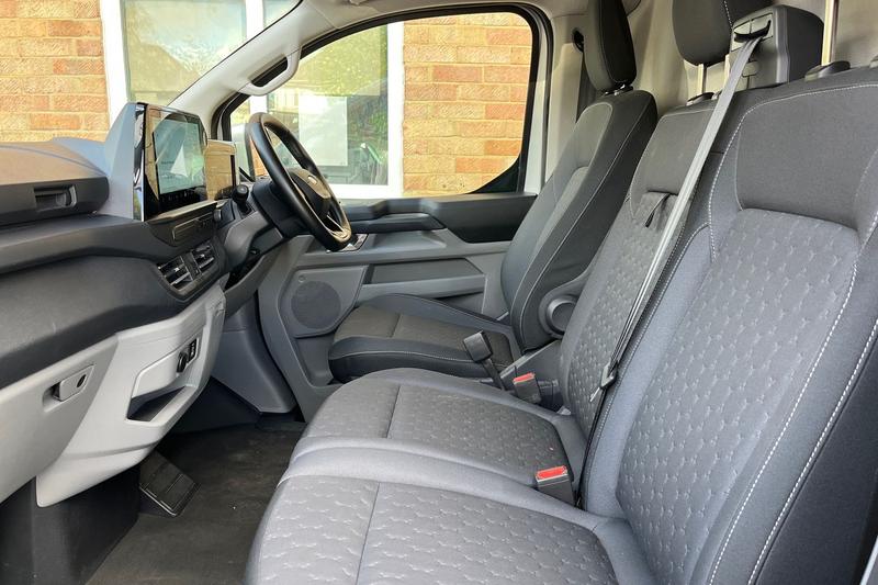 Used Ford Transit Custom 2025 for sale - 76184522: Photo 11