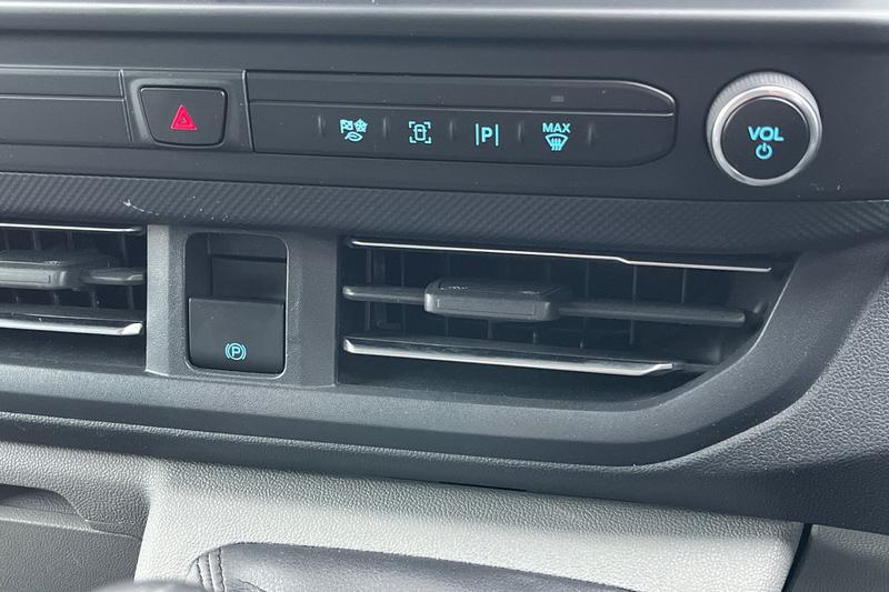 Used Ford Transit Custom 2024 for sale - 76979480: Photo 30