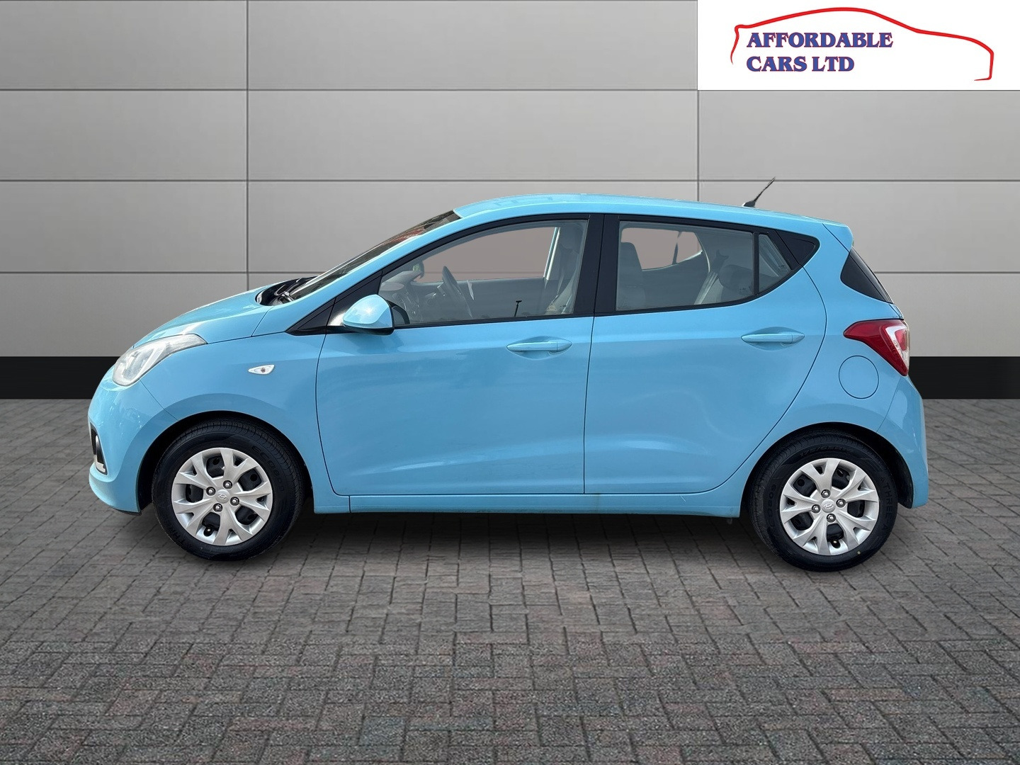 Used Hyundai i10 2014 for sale - 77963265: Photo 4