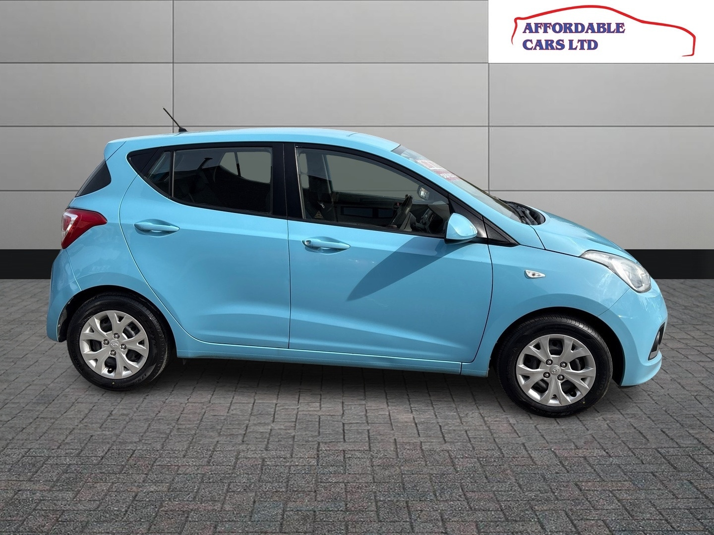 Used Hyundai i10 2014 for sale - 77963265: Photo 8