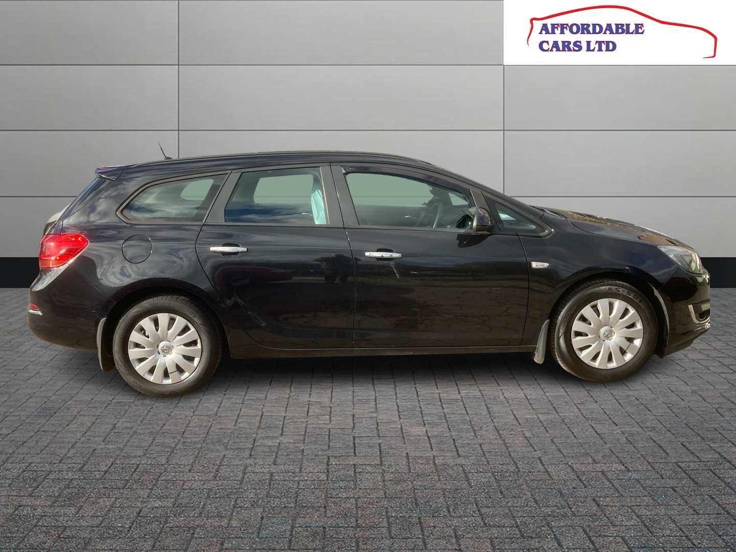 Used Vauxhall Astra 2013 for sale - 76382389: Photo 8