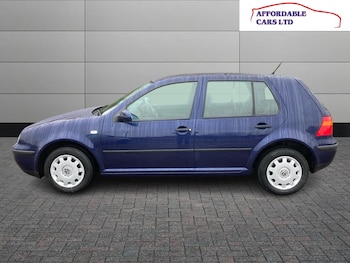 Used Volkswagen Golf 2002 for sale - 77272384: Photo