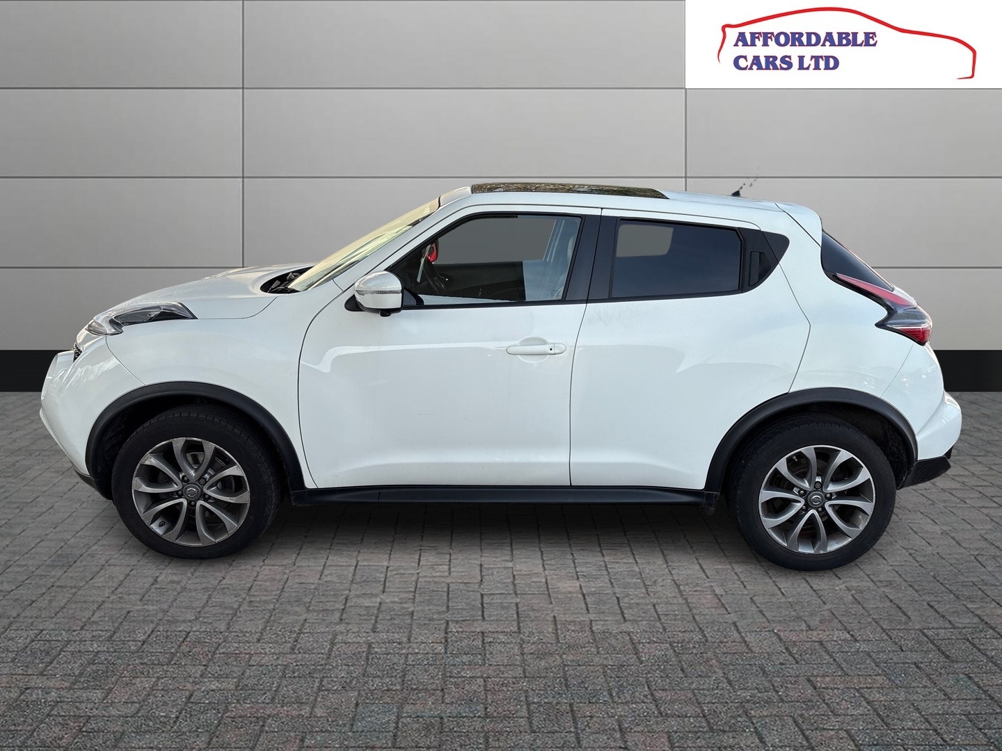 Used Nissan Juke 2015 for sale - 77961925: Photo 4
