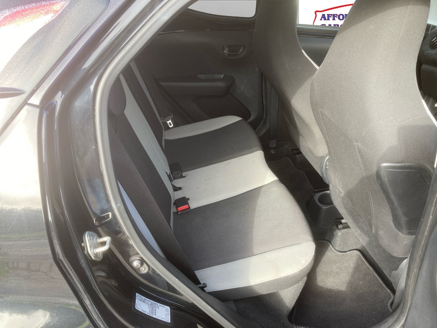 Used Toyota AYGO 2017 for sale - 76113916: Photo 10