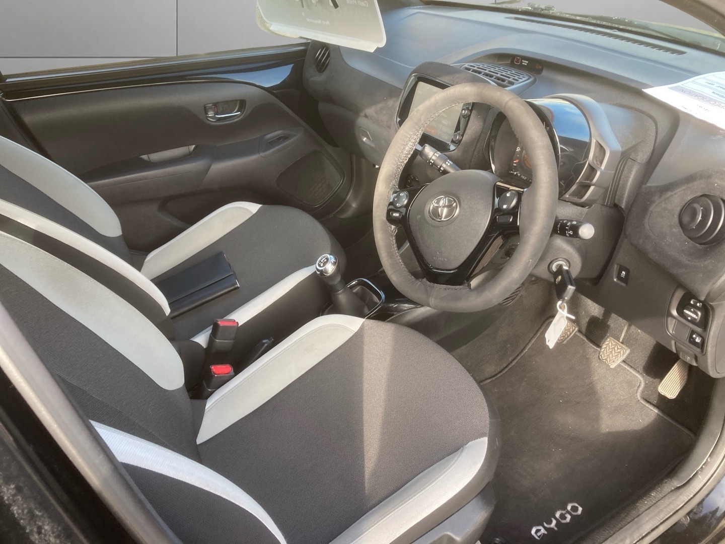 Used Toyota AYGO 2017 for sale - 76113916: Photo 9