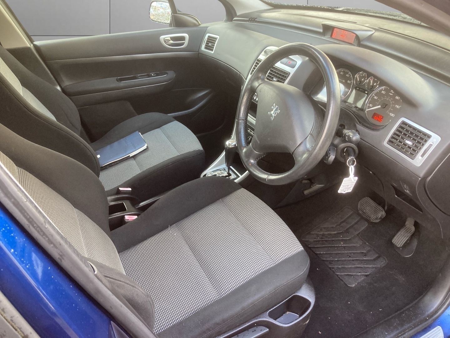 Used Peugeot 307 2005 for sale - 77001805: Photo 9