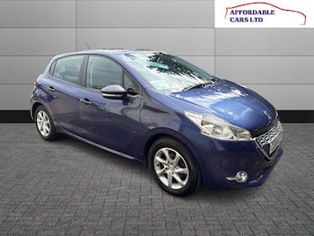 Used Peugeot 208 2014 for sale - 79662822: Photo