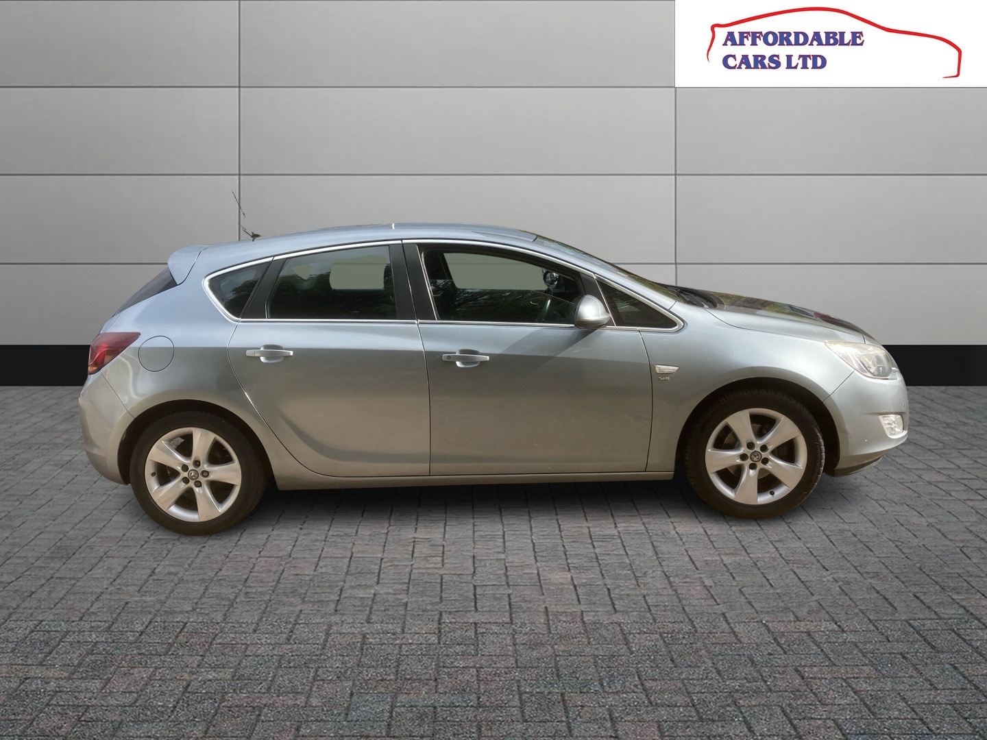 Used Vauxhall Astra 2010 for sale - 76171018: Photo 8