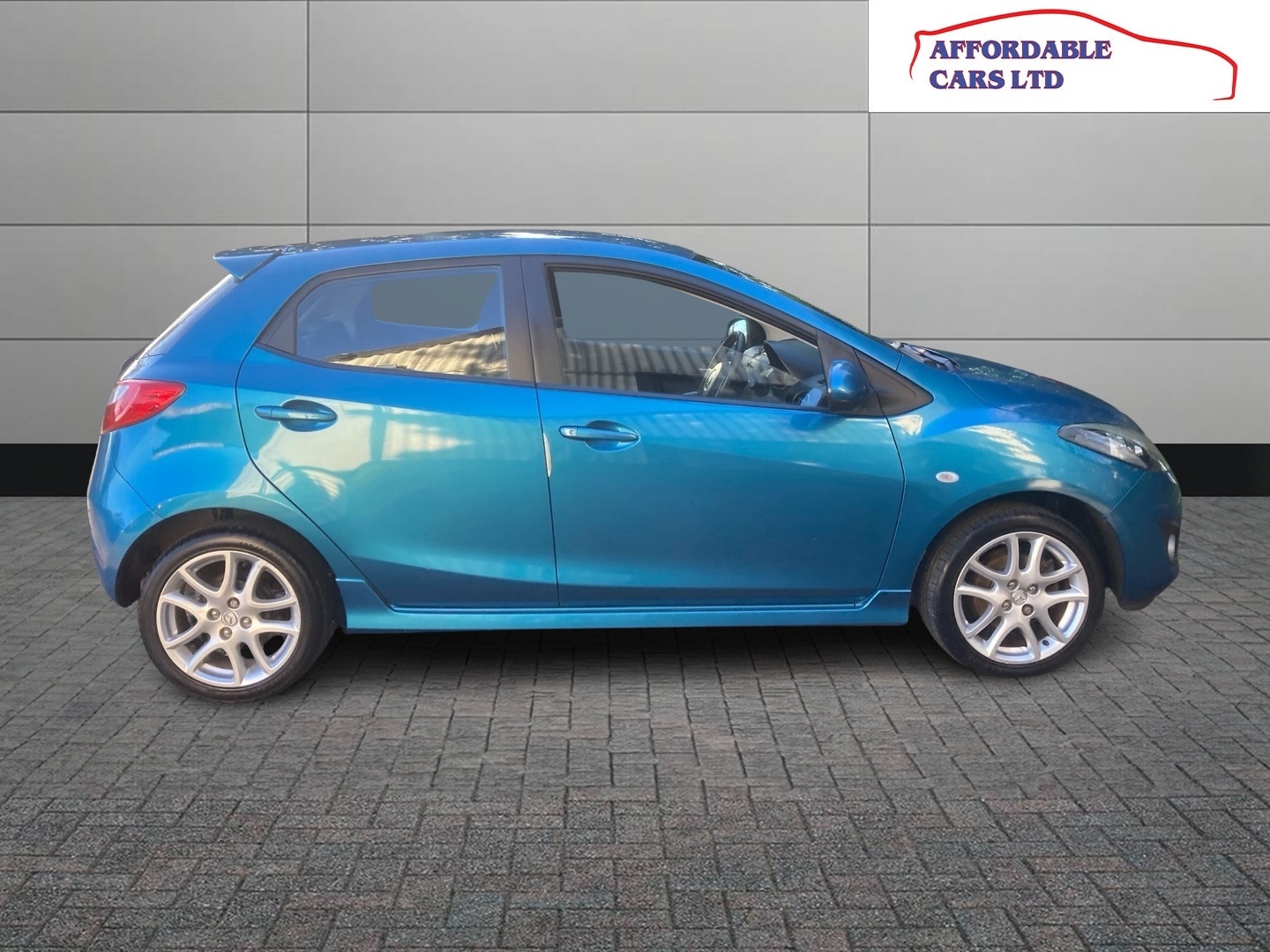 Used Mazda Mazda2 2012 for sale - 77094057: Photo 8