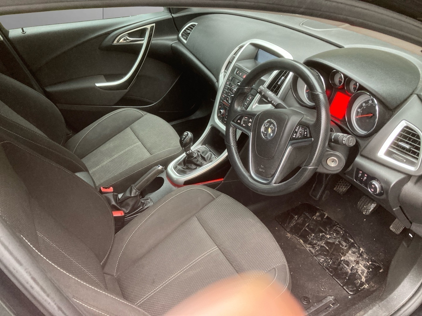 Used Vauxhall Astra 2012 for sale - 77460051: Photo 9