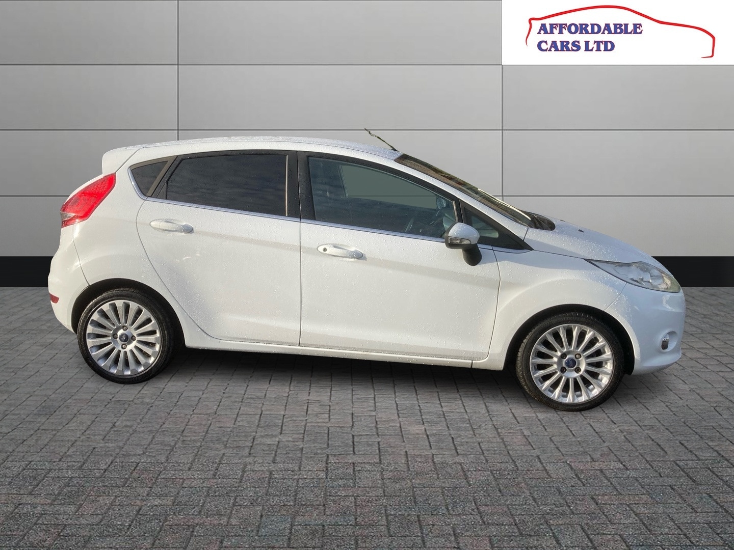 Used Ford Fiesta 2010 for sale - 76918718: Photo 8