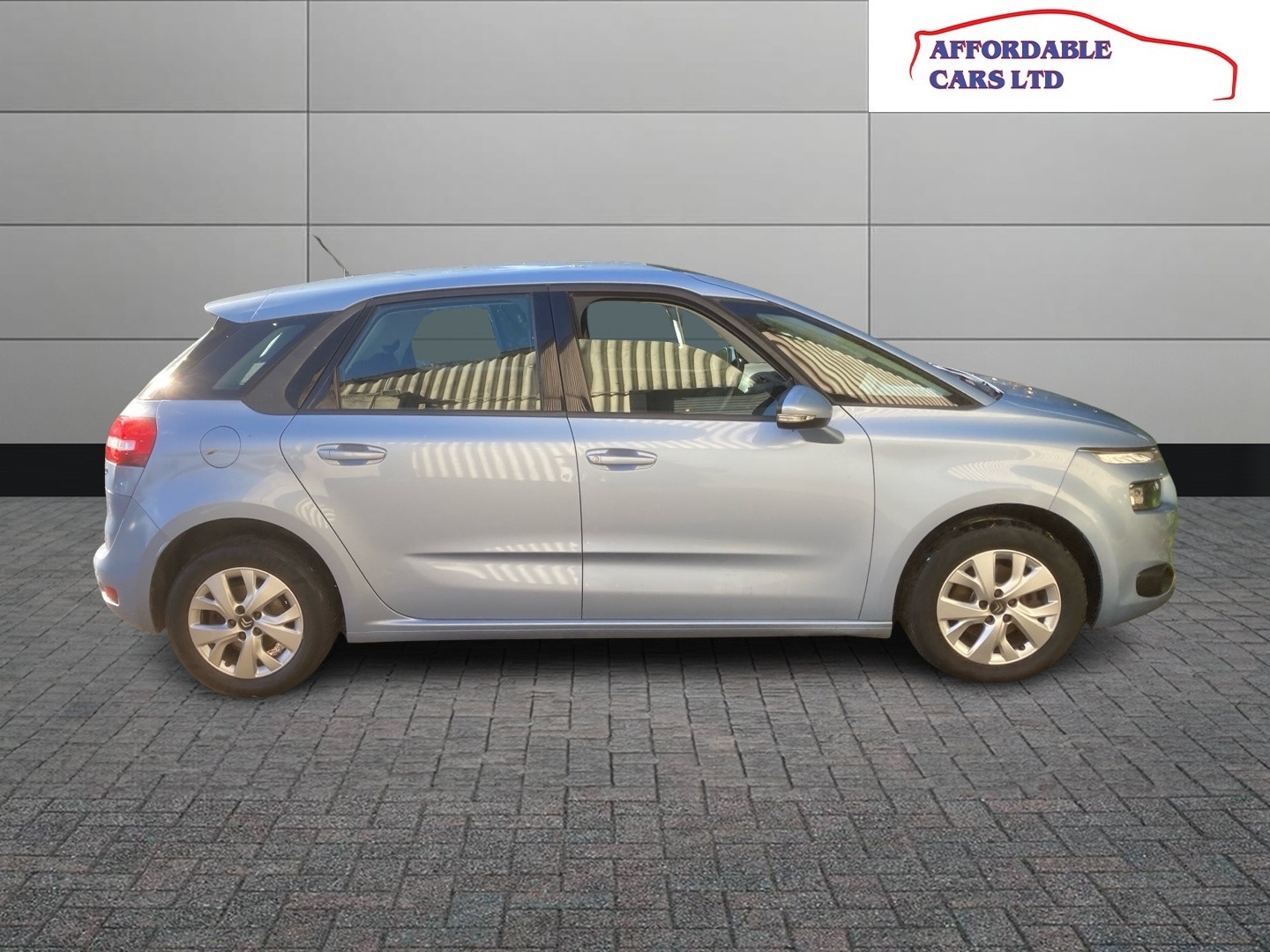 Used Citroen C4 Picasso 2015 for sale - 76170407: Photo 8