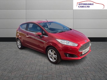 2015 (65) - 1.25 82 Zetec 3dr