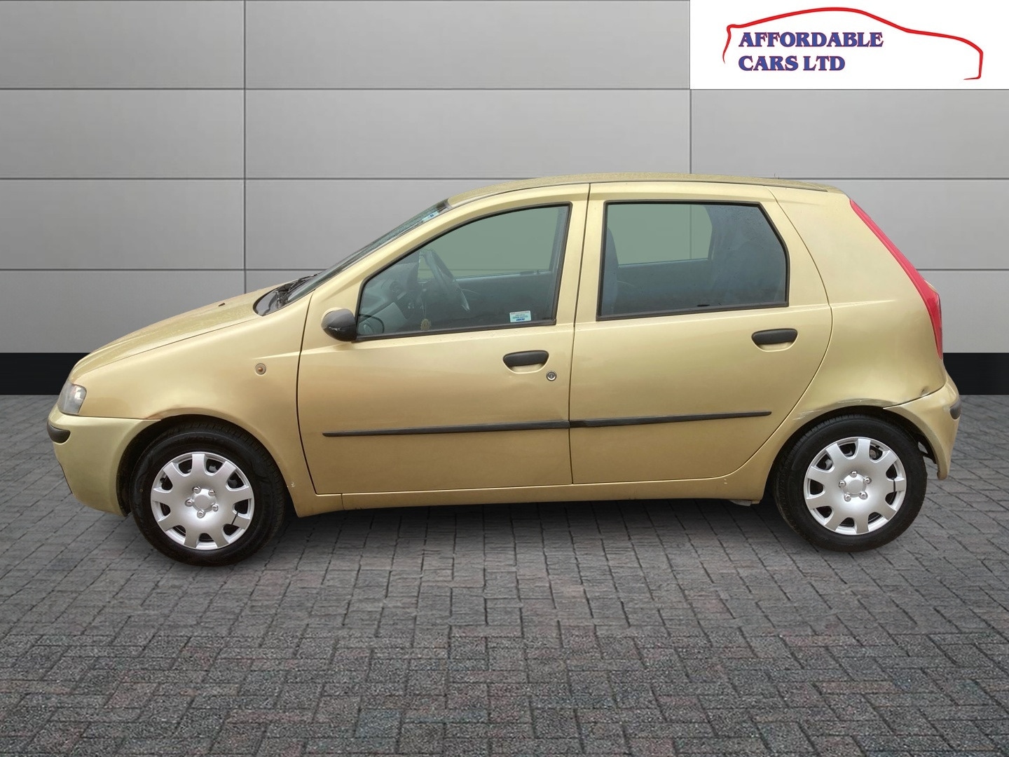 Used Fiat Punto 2002 for sale - 76252656: Photo 4