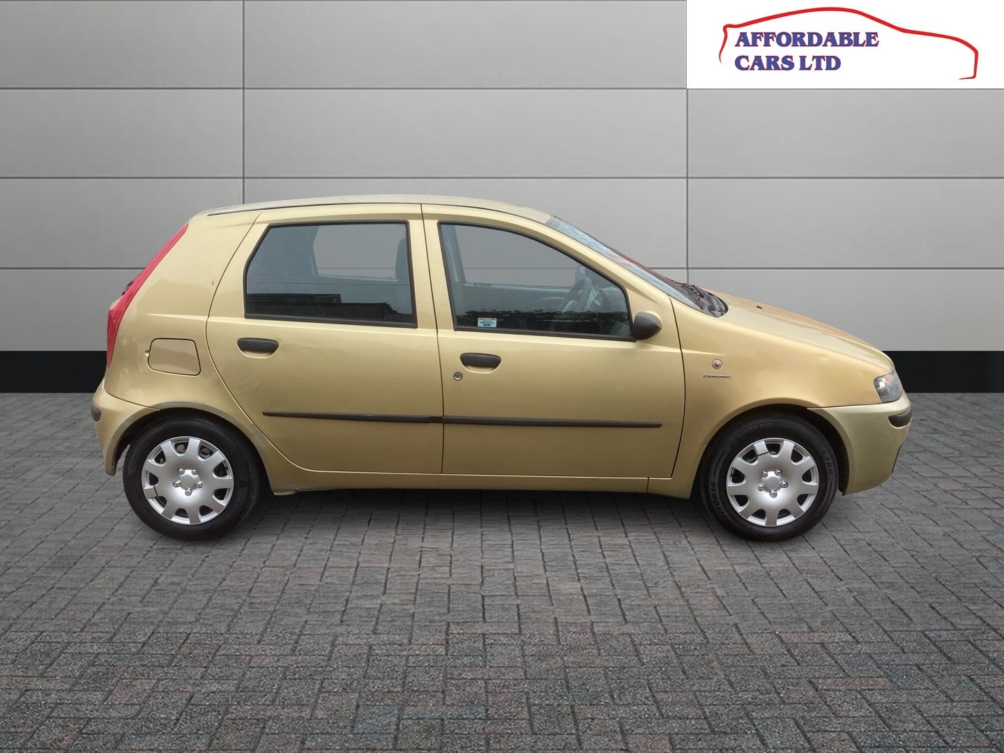 Used Fiat Punto 2002 for sale - 76252656: Photo 8