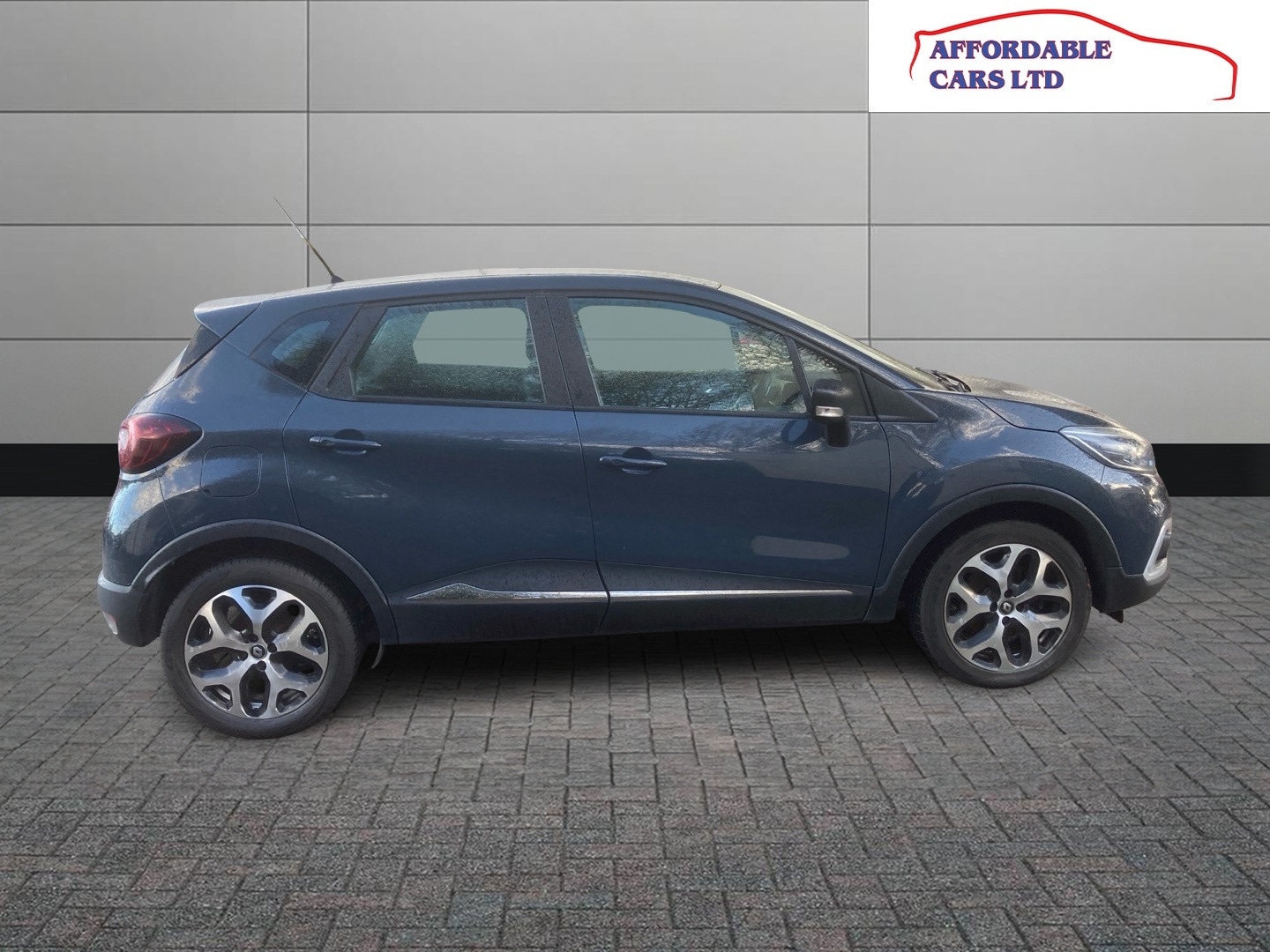 Used Renault Captur 2018 for sale - 77003397: Photo 8