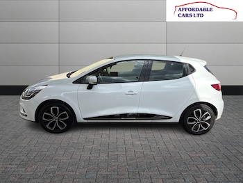 Used Renault Clio 2018 for sale - 78552377: Photo