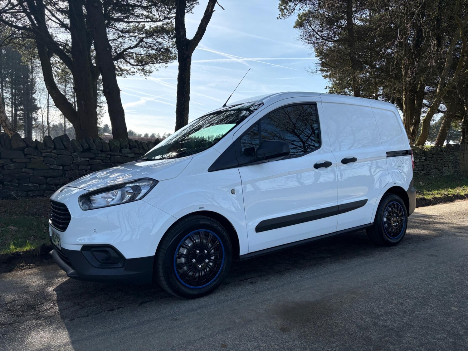 Used Ford Transit Courier 2020 for sale - 77925885: Photo 11