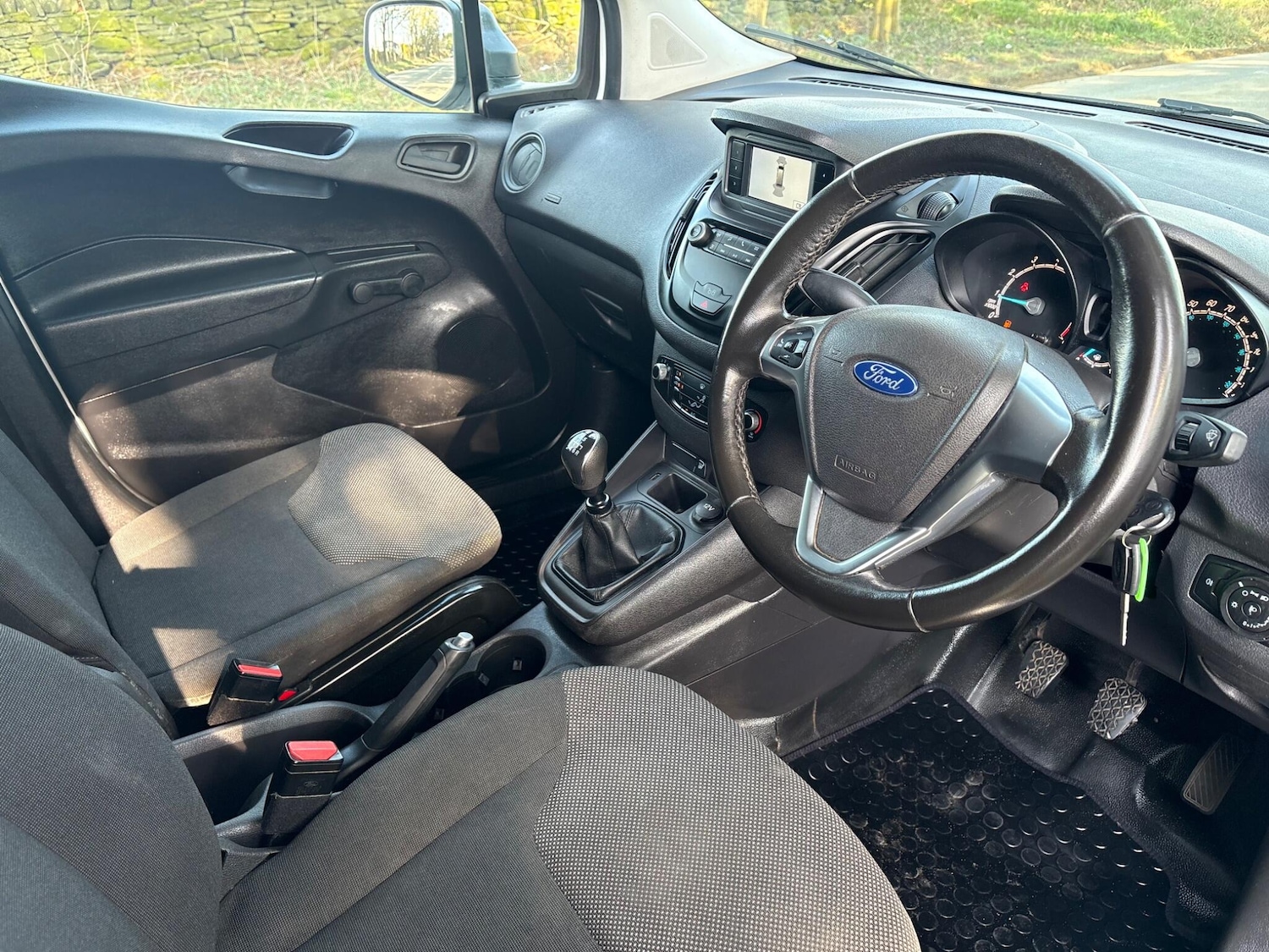 Used Ford Transit Courier 2020 for sale - 77925885: Photo 18