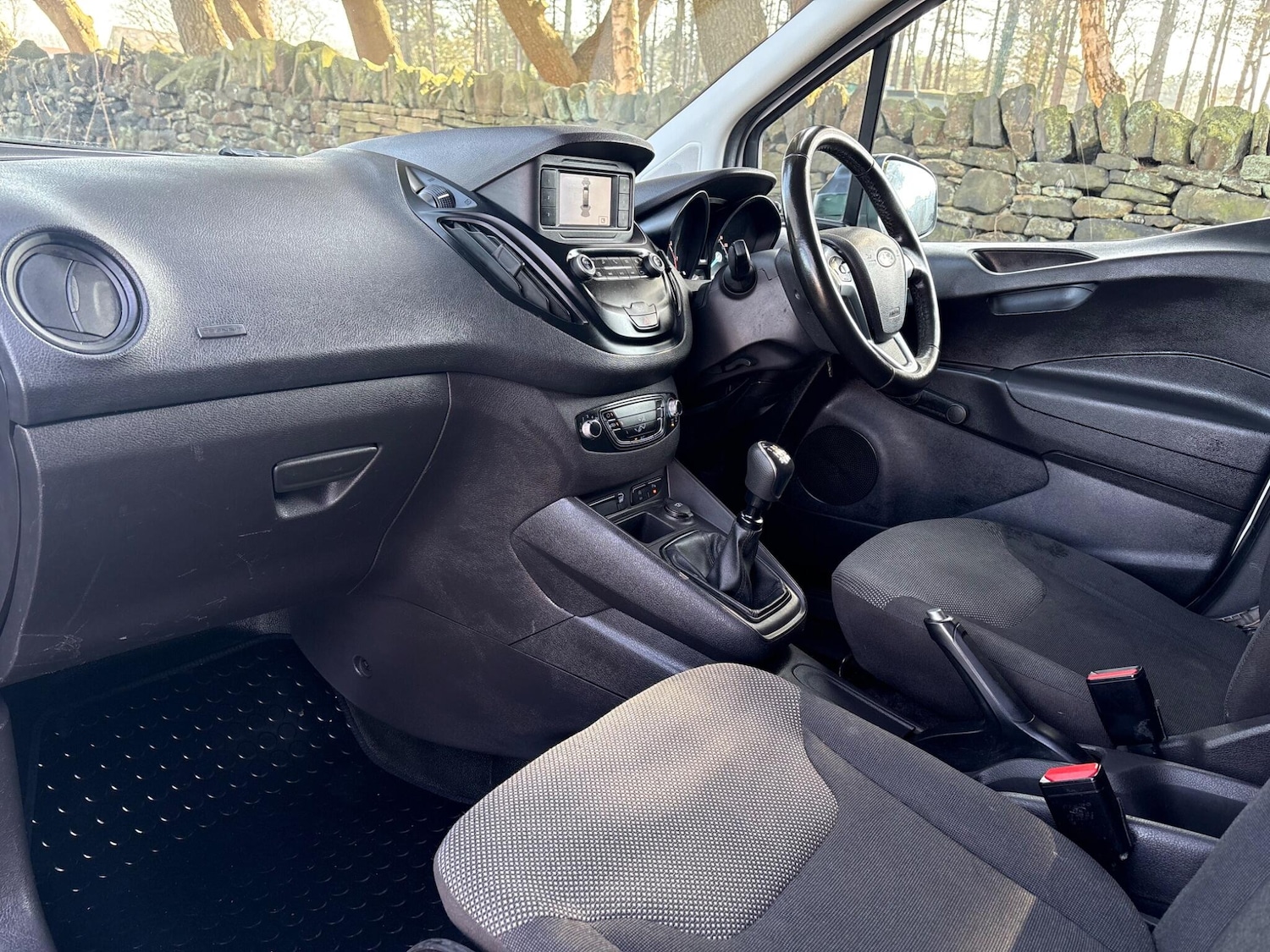 Used Ford Transit Courier 2020 for sale - 77925885: Photo 22