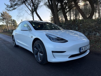 Used Tesla Model 3 2019 for sale - 76752868: Photo