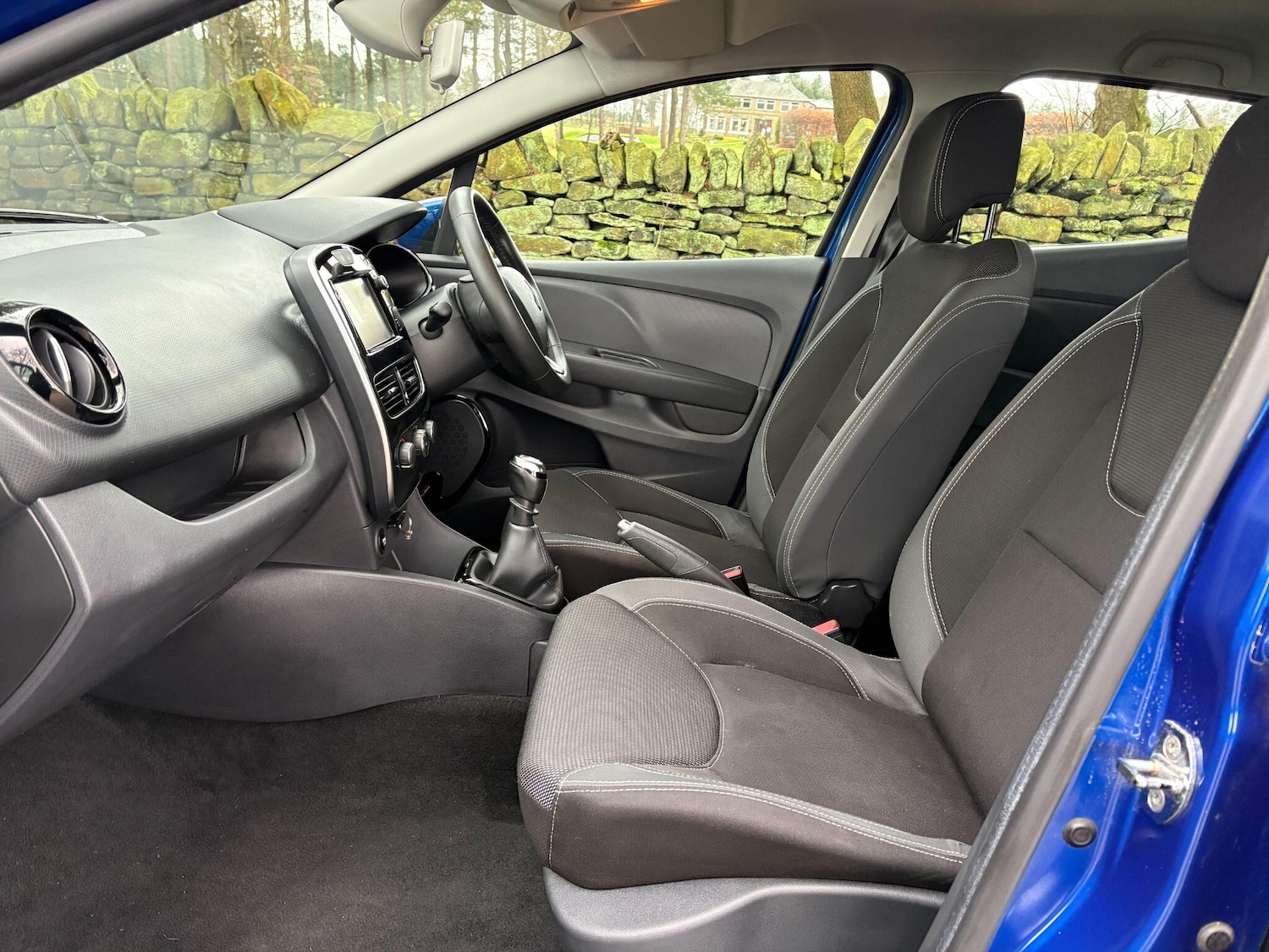 Used Renault Clio 2017 for sale - 77478902: Photo 20