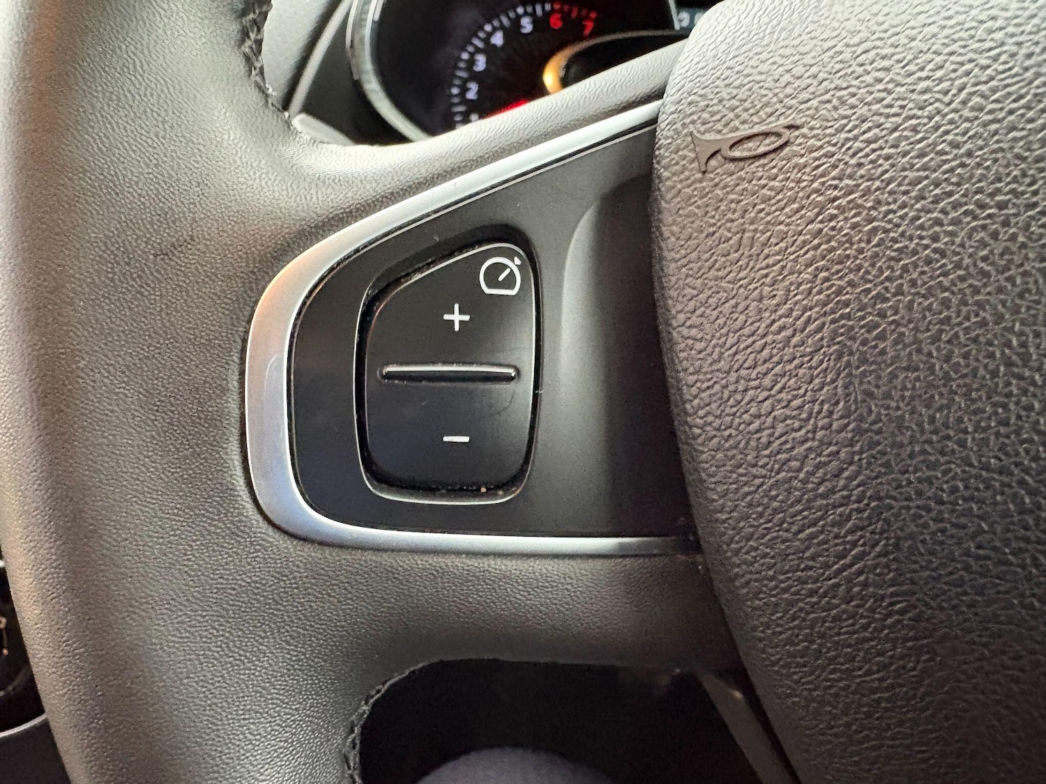 Used Renault Clio 2017 for sale - 77478902: Photo 39