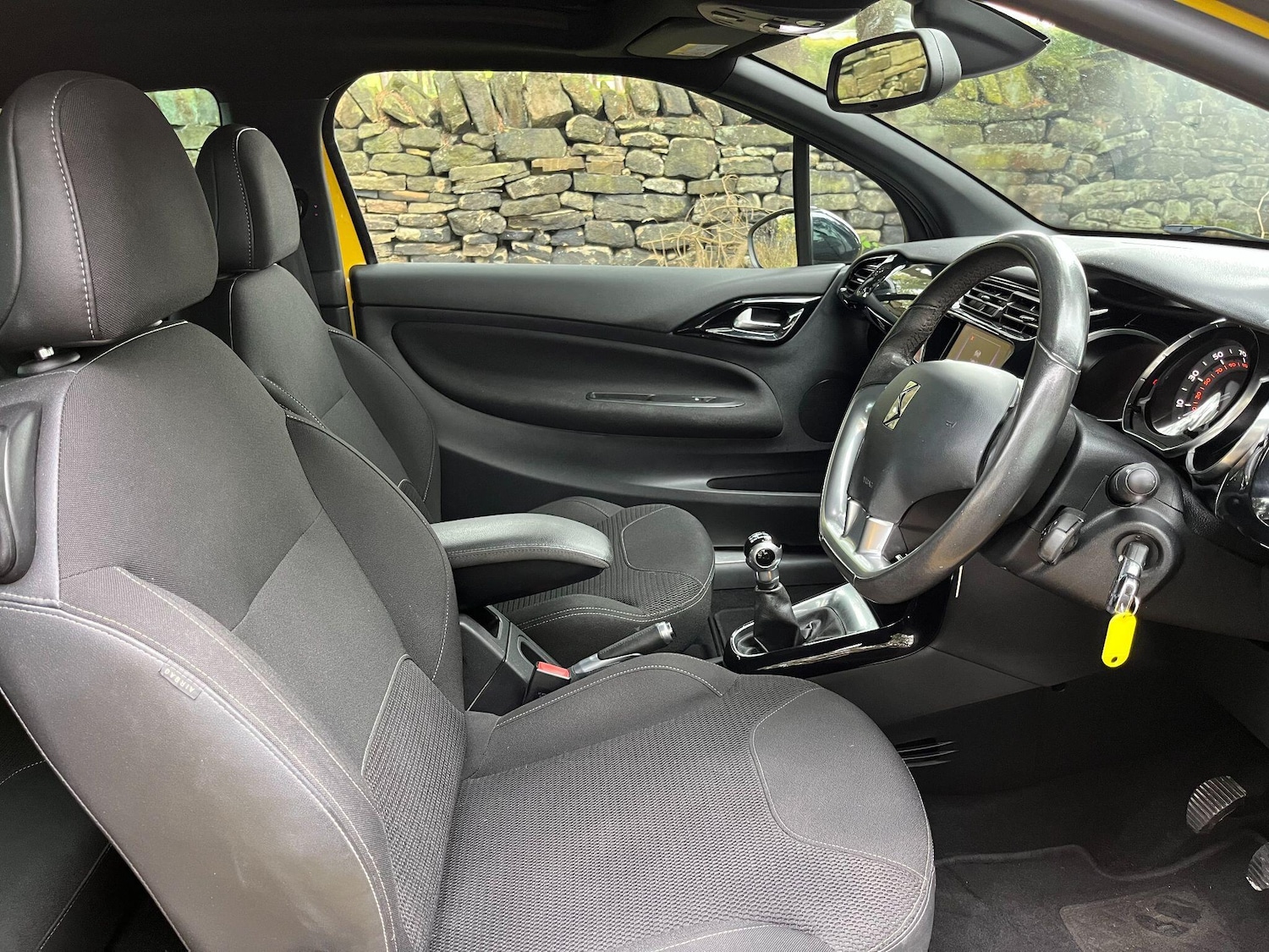 Used DS Automobiles DS 3 2015 for sale - 77057570: Photo 27