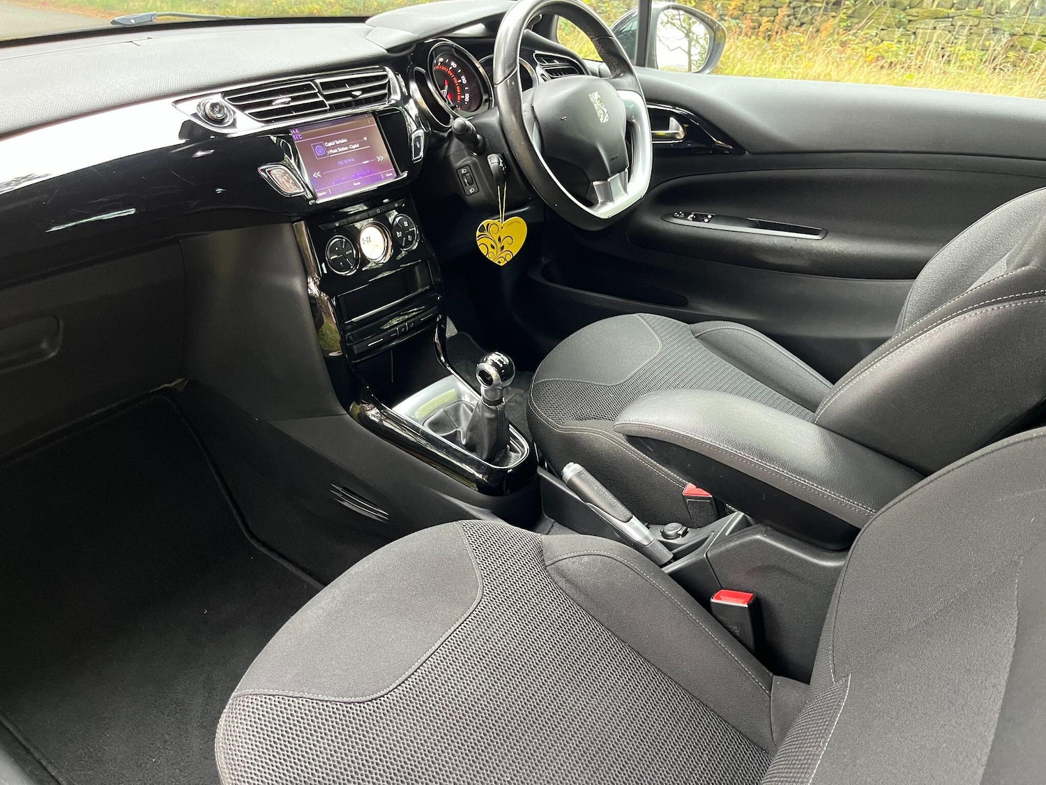 Used DS Automobiles DS 3 2015 for sale - 77057570: Photo 31